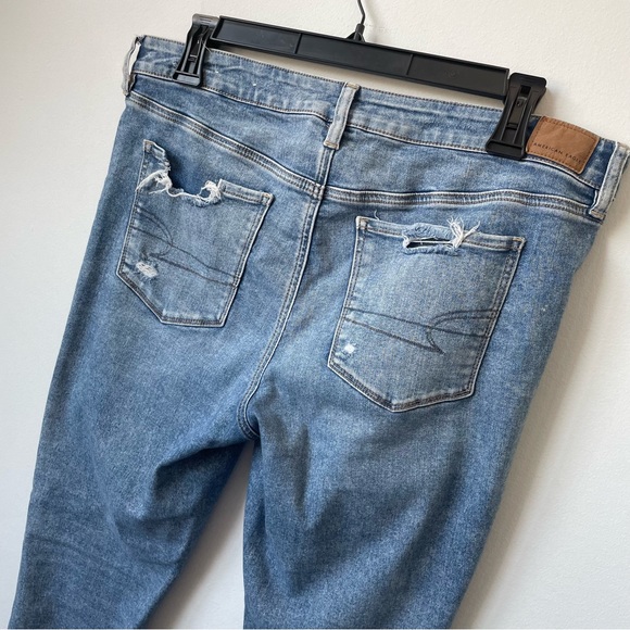American Eagle Distressed Jegging - Picture 4 of 7